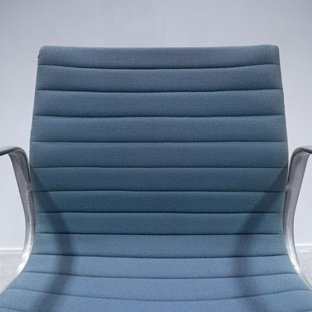 Herman Miller / Eames Aluminum Group Side Chair