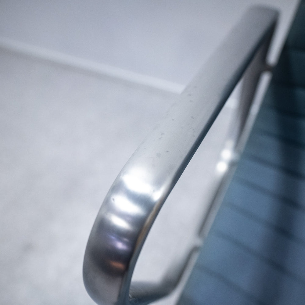 Herman Miller / Eames Aluminum Group Side Chair
