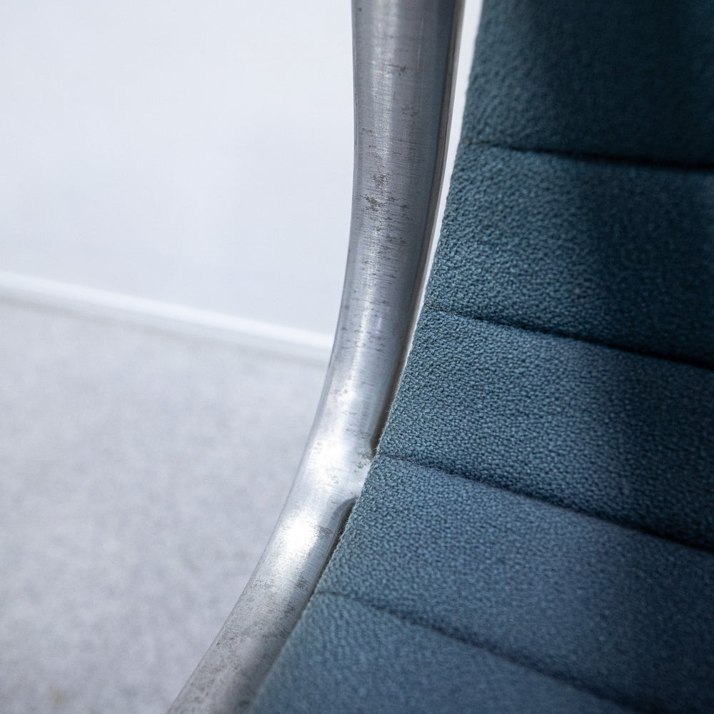 Herman Miller / Eames Aluminum Group Side Chair