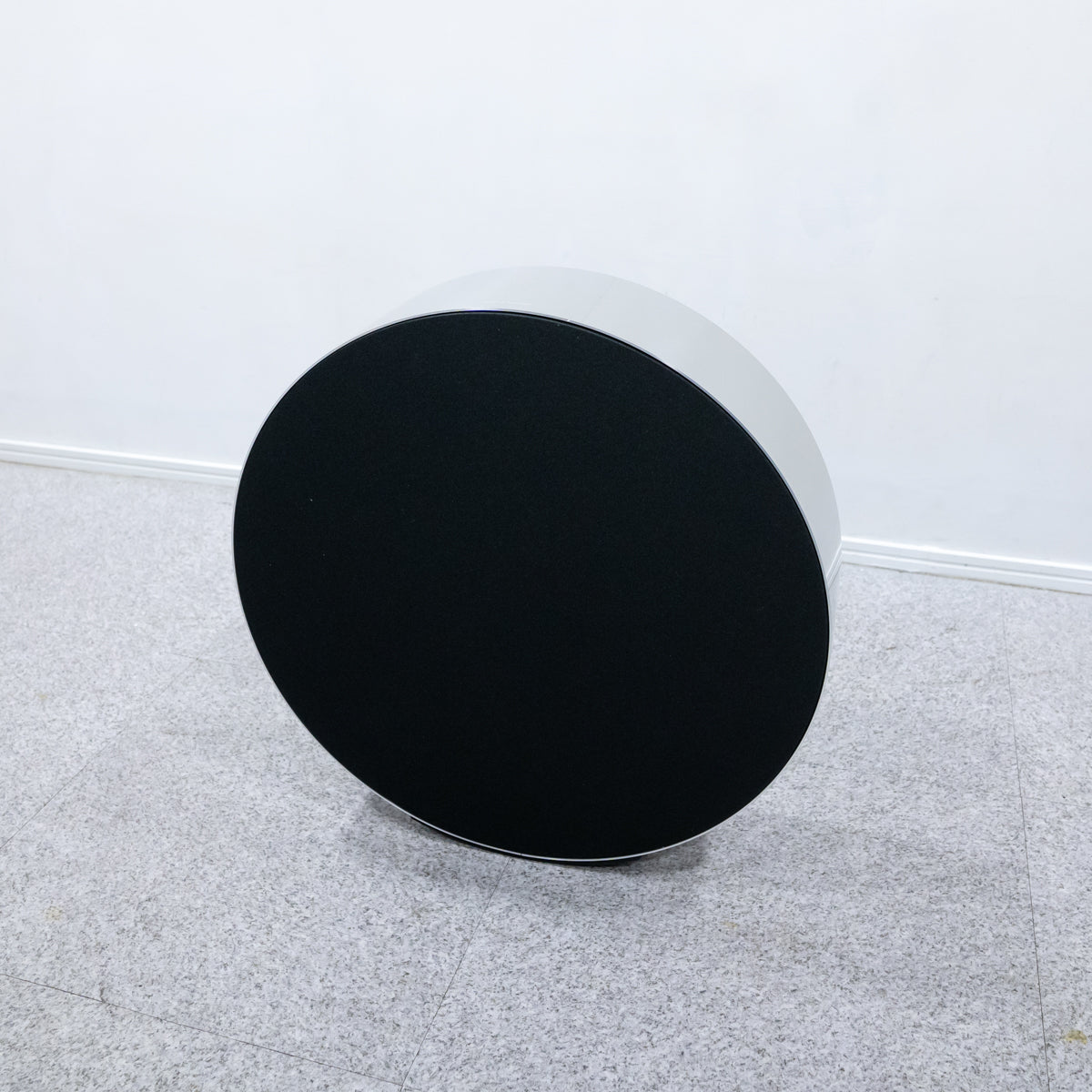 Bang & Olufsen / Beosound Edge – Back to the Furniture