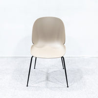 GUBI / Beetle Dining Chair Un-Upholstered