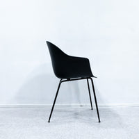 GUBI / Bat Dining Chair