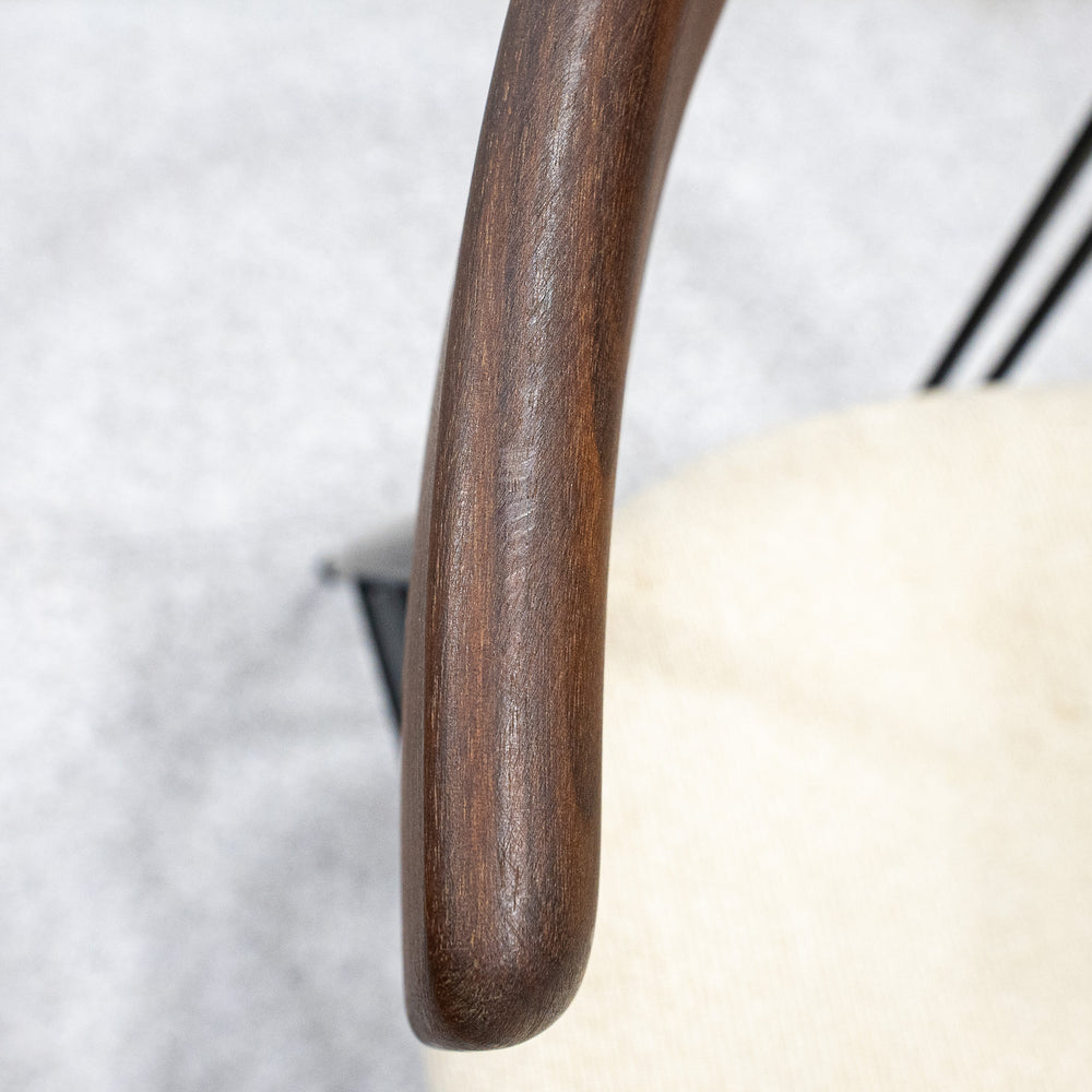 GUBI / Violin Dining Chair