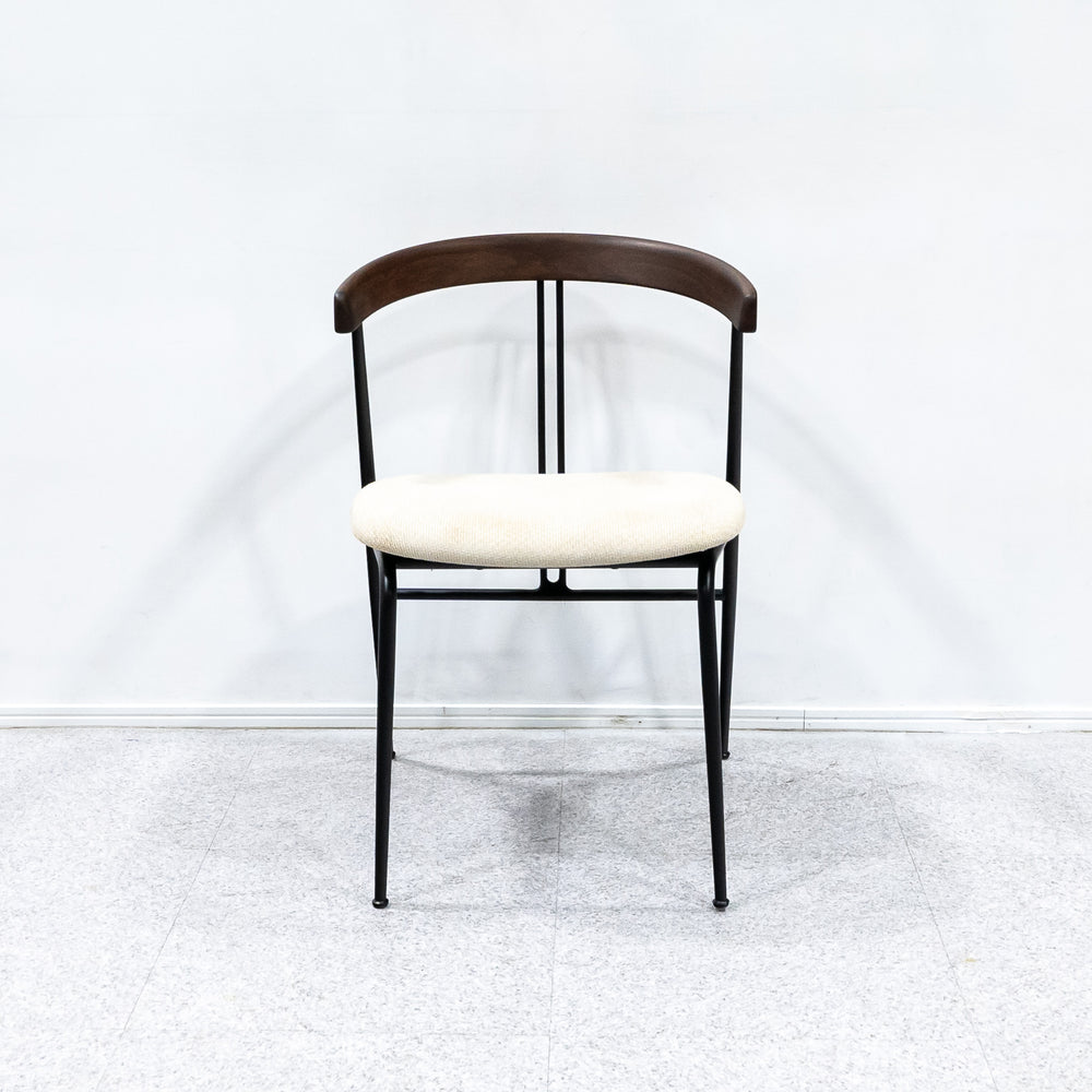 GUBI / Violin Dining Chair