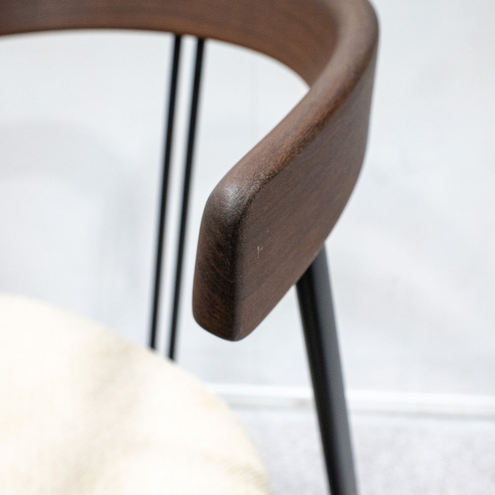 GUBI / Violin Dining Chair