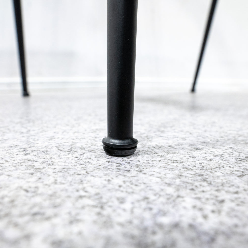 GUBI / Violin Dining Chair