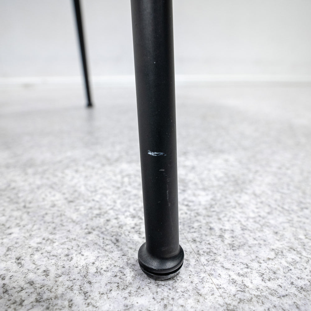 GUBI / Violin Dining Chair