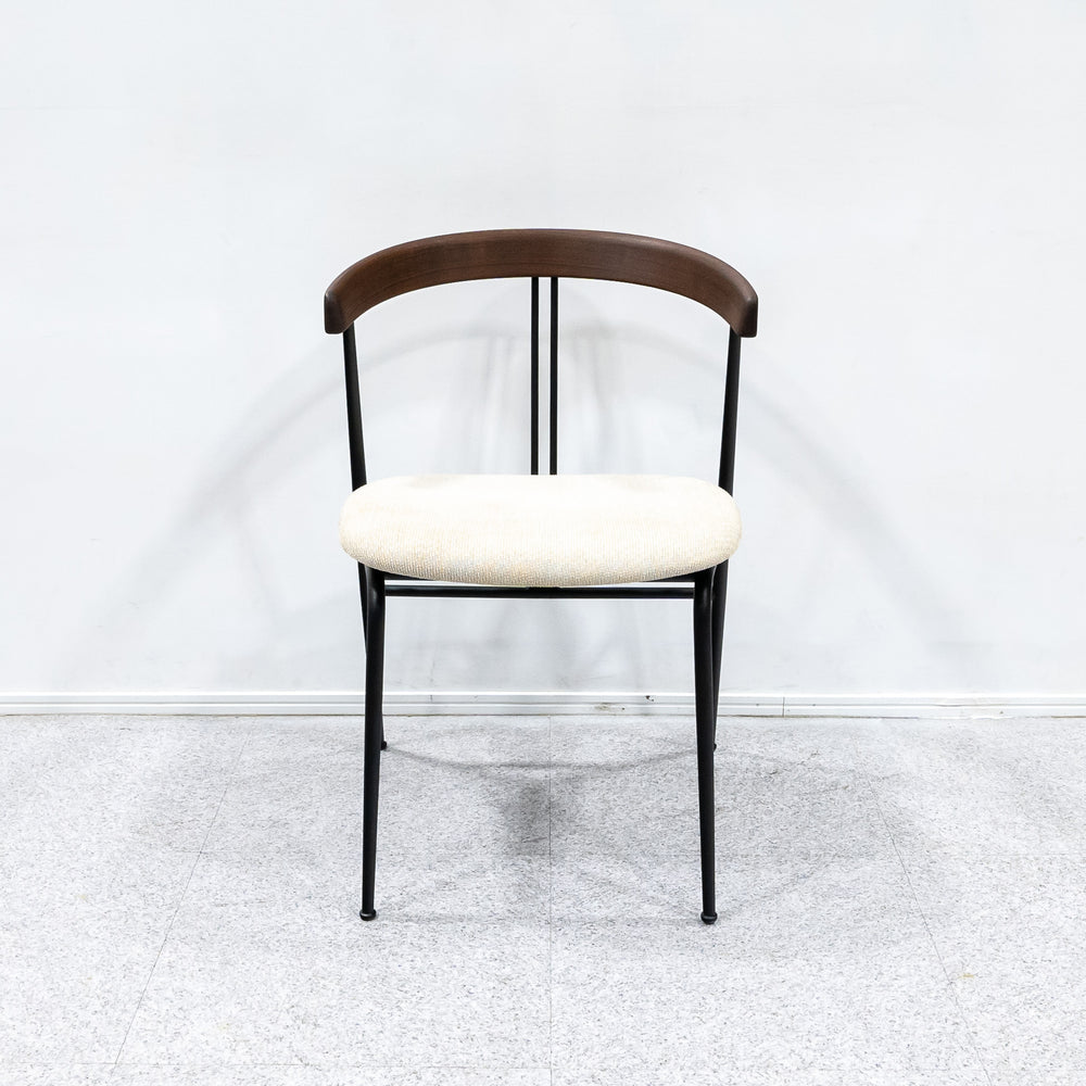 GUBI / Violin Dining Chair