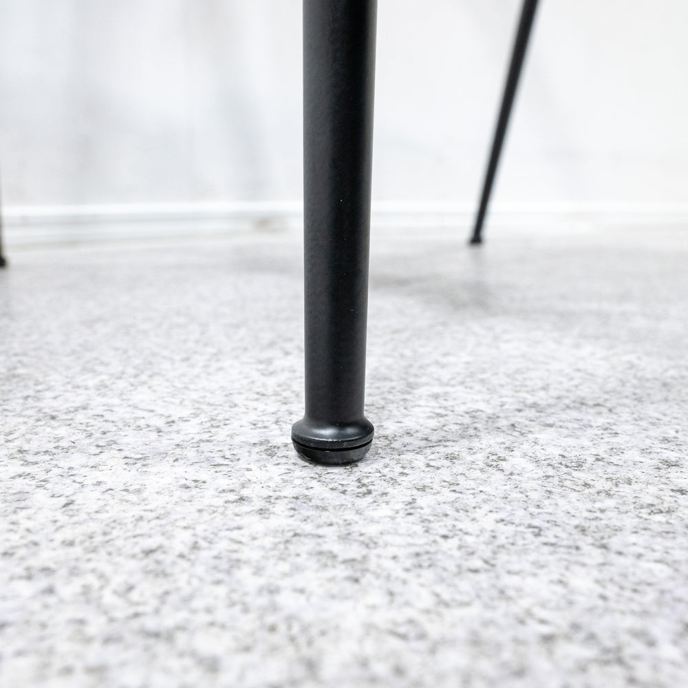 GUBI / Violin Dining Chair