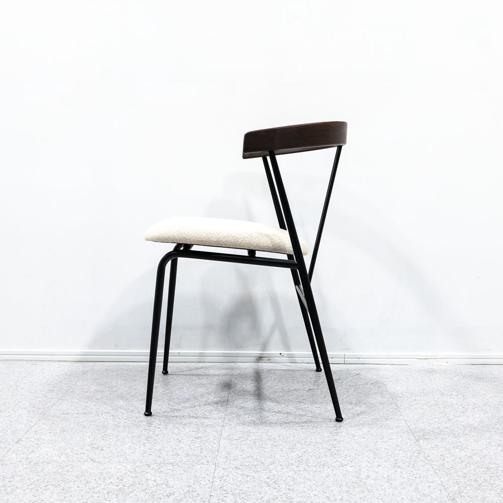 GUBI / Violin Dining Chair