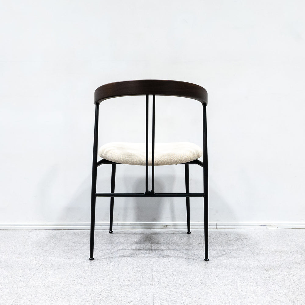 GUBI / Violin Dining Chair
