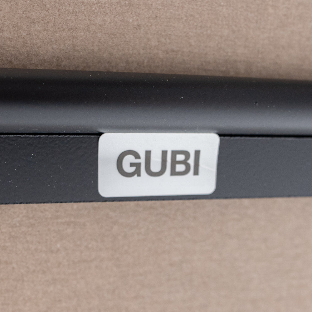 GUBI / Beetle Dining Chair Fully Upholstered