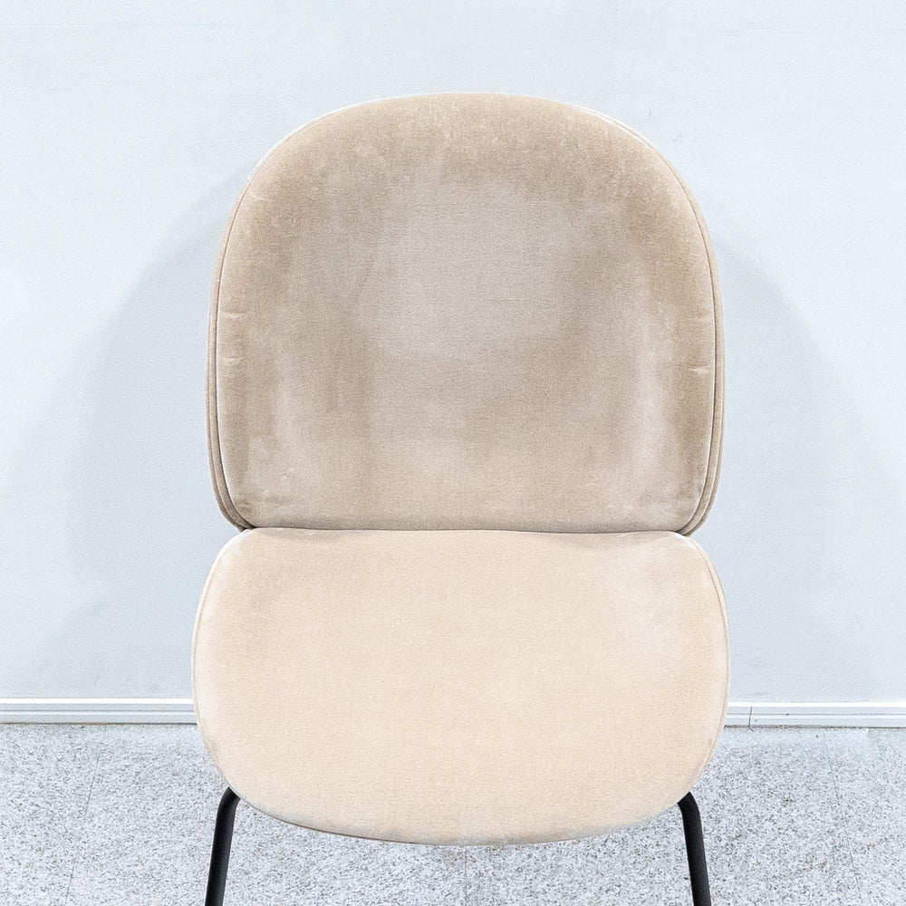 GUBI / Beetle Dining Chair Fully Upholstered