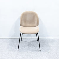 GUBI / Beetle Dining Chair Fully Upholstered