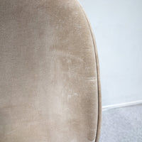 GUBI / Beetle Dining Chair Fully Upholstered