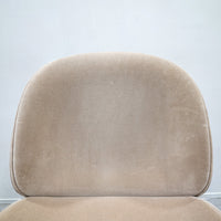 GUBI / Beetle Dining Chair Fully Upholstered