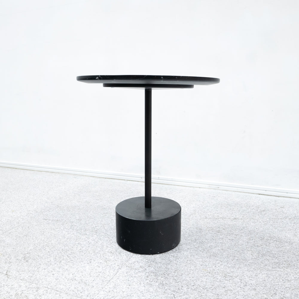 Cassina / 194 9（NOVE）Black Marquin