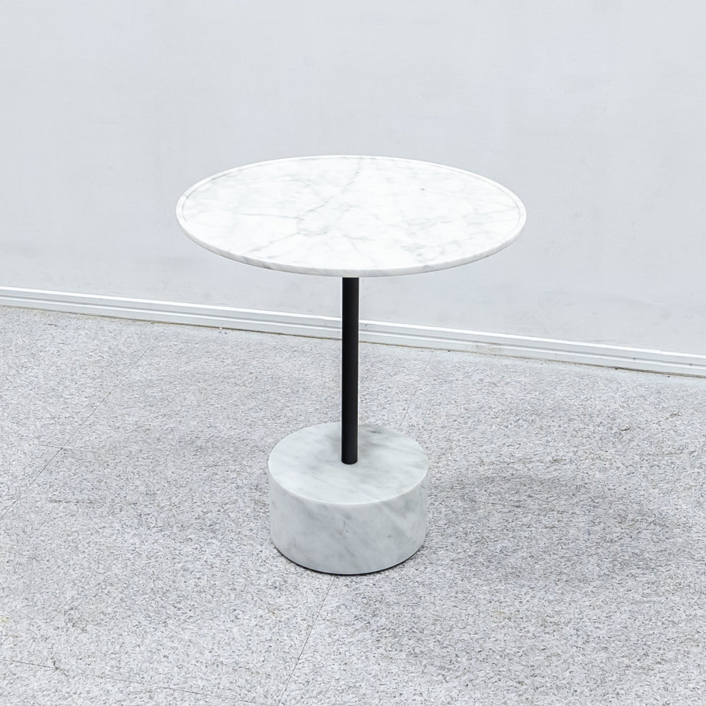Cassina / 194 9（NOVE）bianco carrara