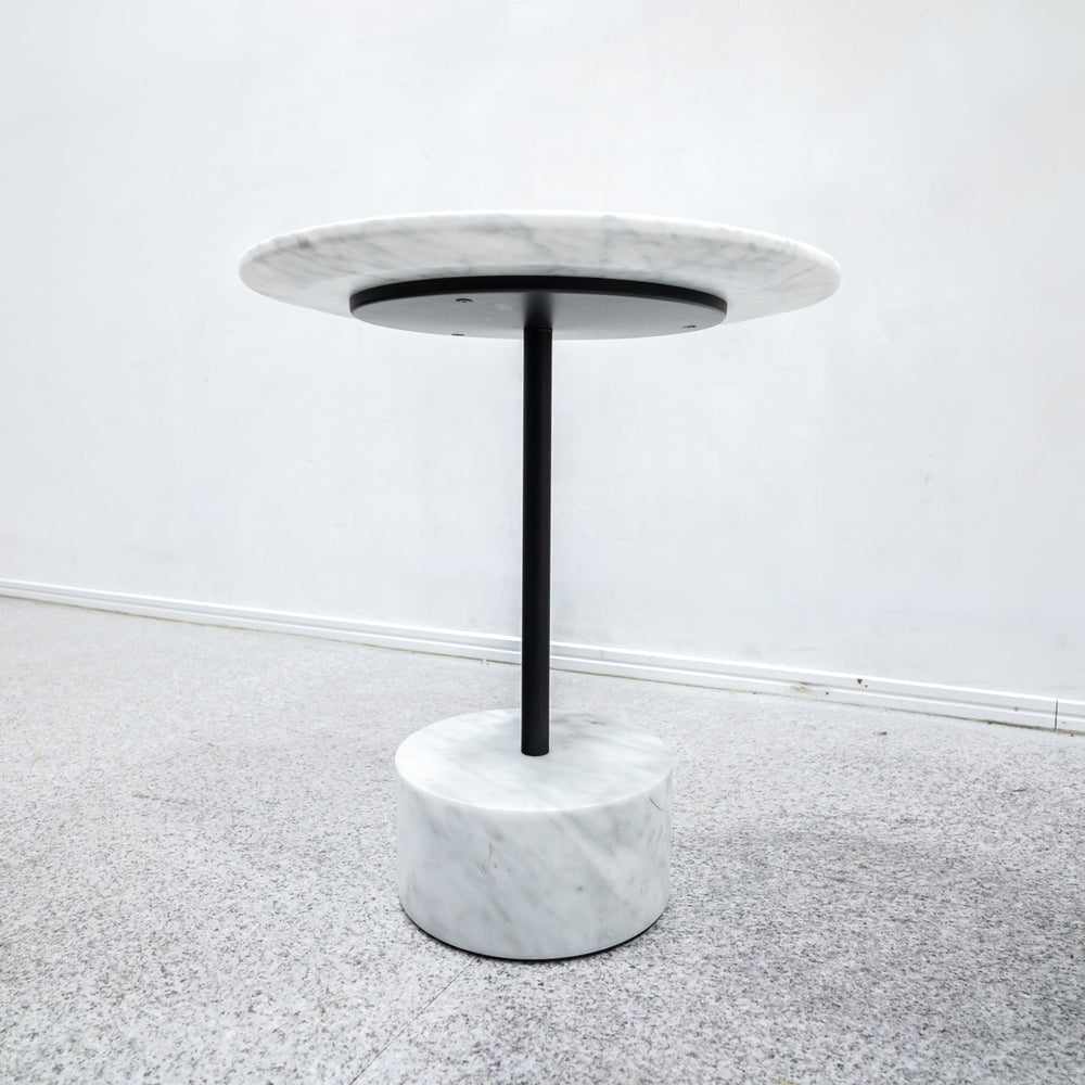 Cassina / 194 9（NOVE）bianco carrara