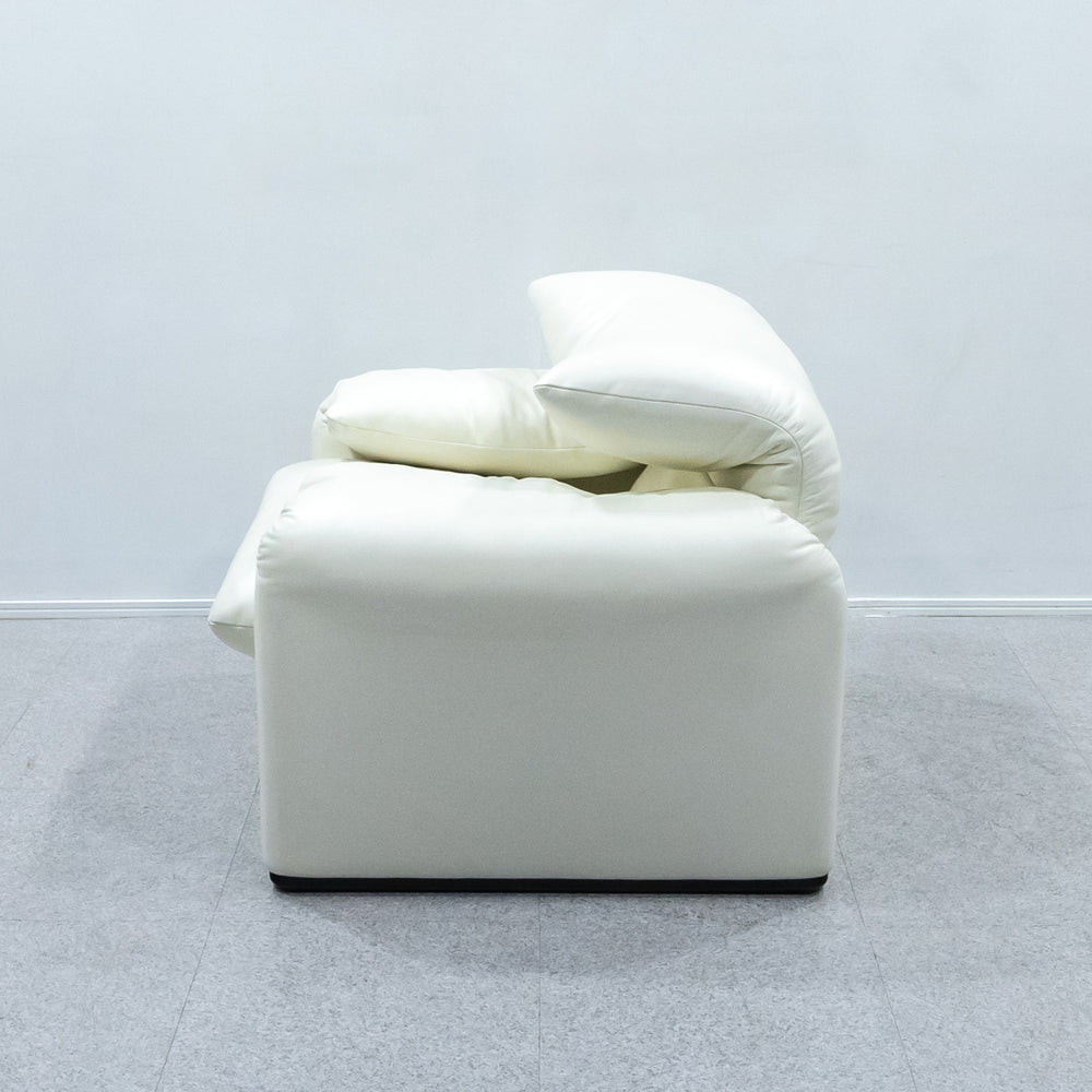 Cassina / 675 MARALUNGA