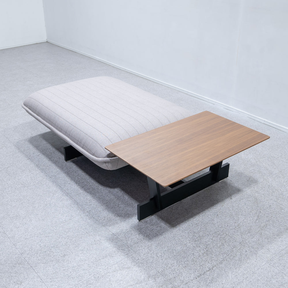 Cassina / 550 BEAM SOFA SYSTEM