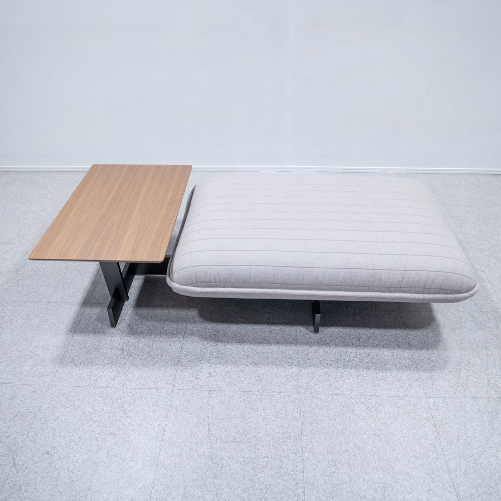 Cassina / 550 BEAM SOFA SYSTEM