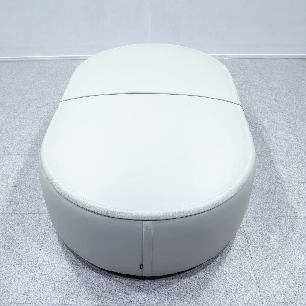 Cassina / 553 BOWY