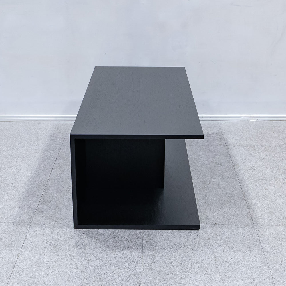 Cassina / MILOE