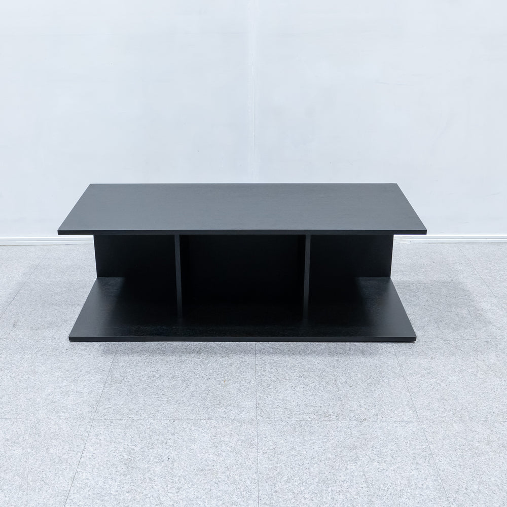 Cassina / MILOE