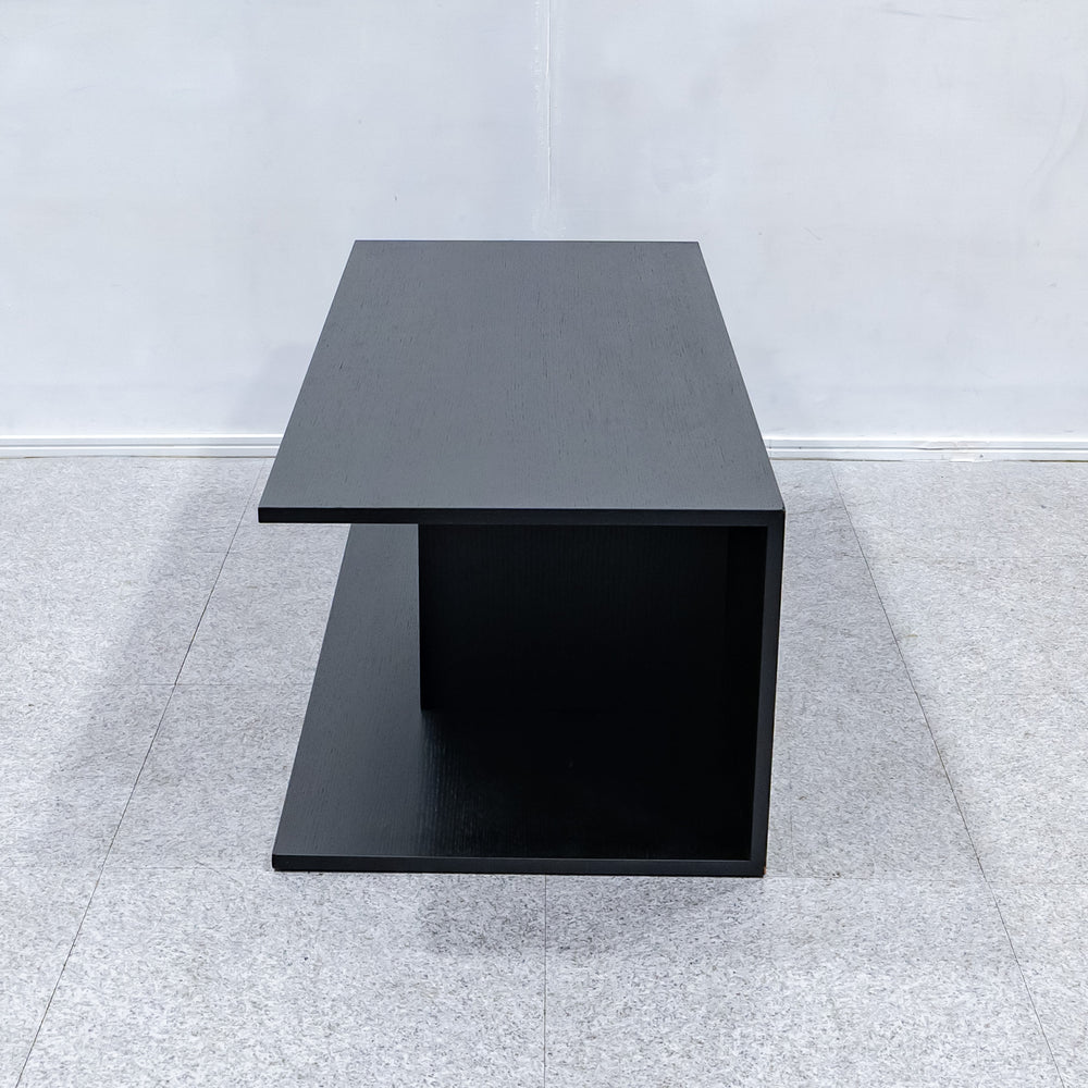 Cassina / MILOE