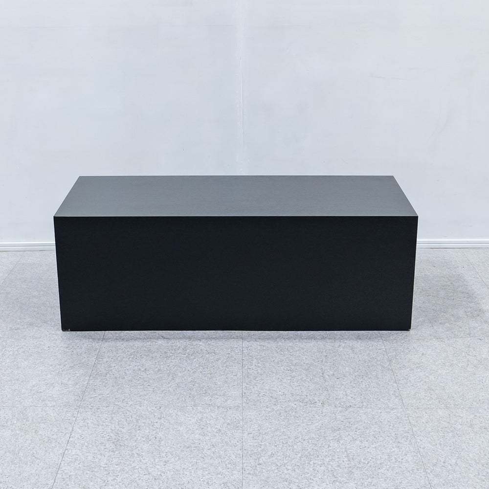 Cassina / MILOE