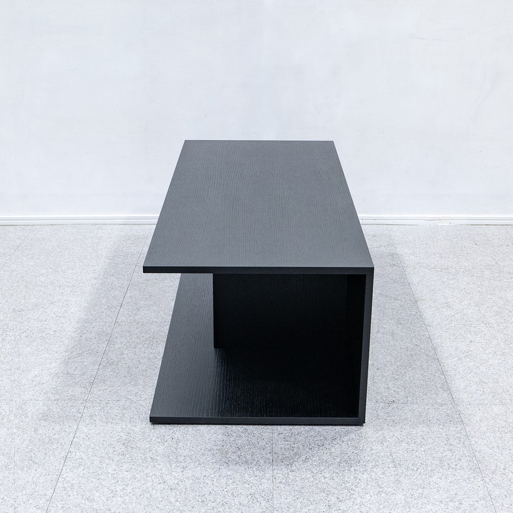 Cassina / MILOE