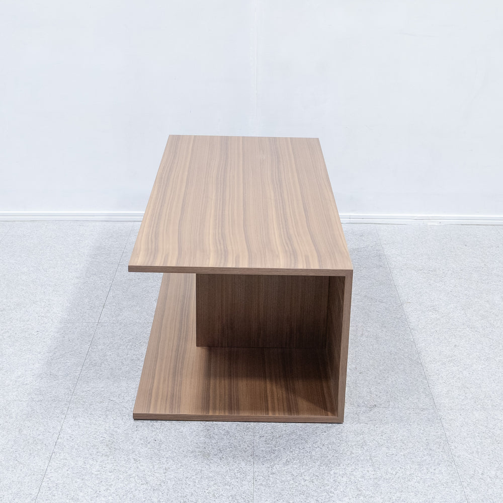 Cassina / MILOE