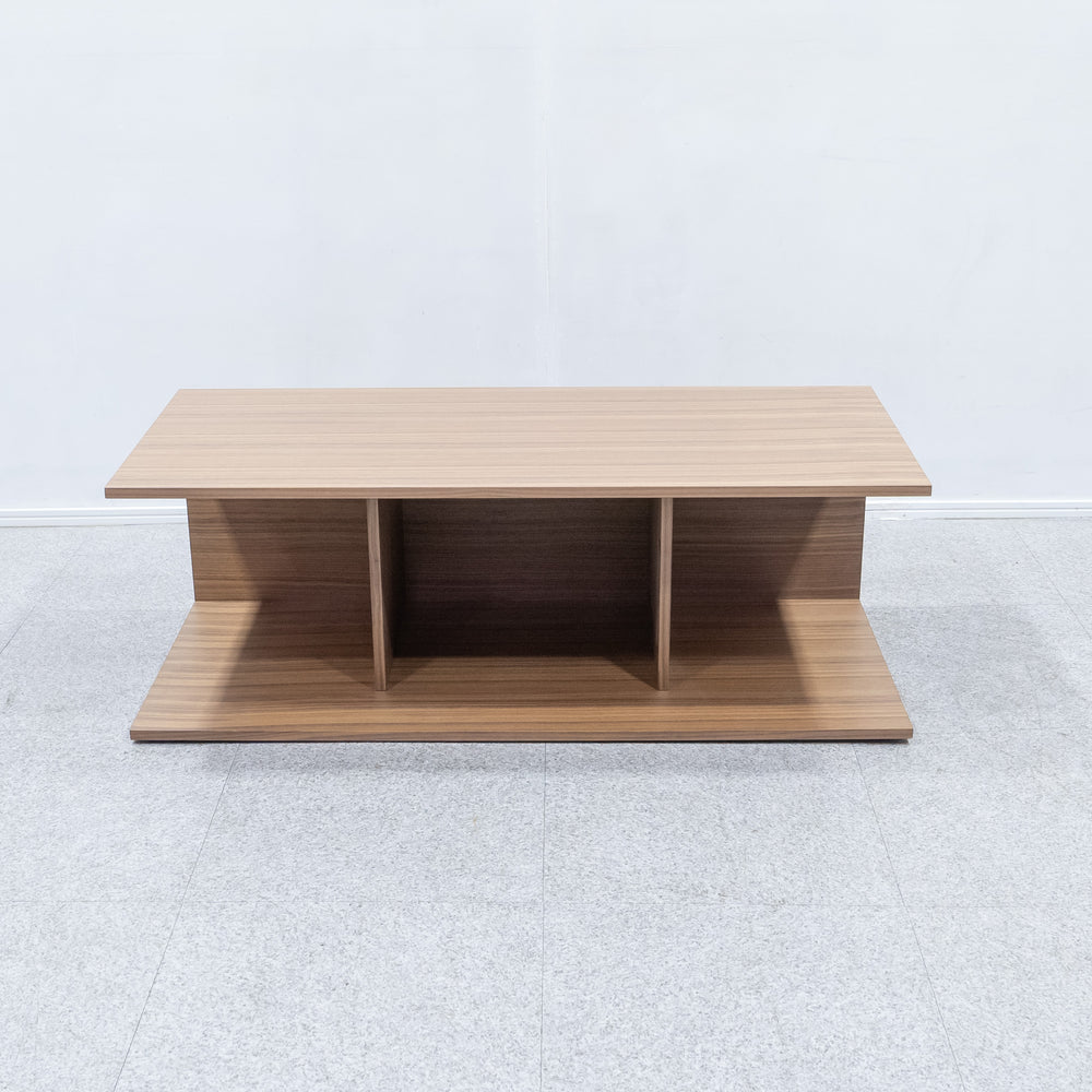Cassina / MILOE