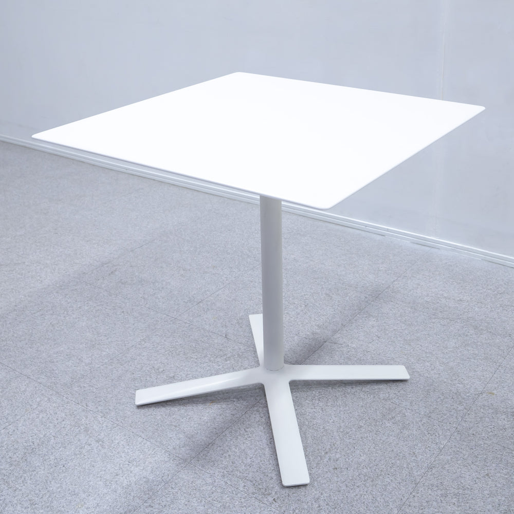 【中古品】Cassina ixc. / FLOW / カッシーナ・イクスシー
