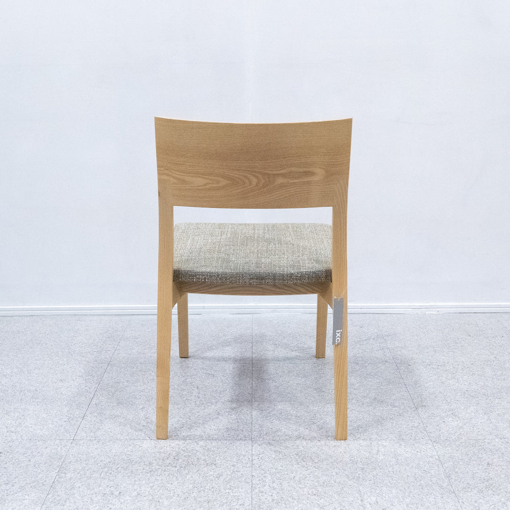 Cassina ixc. / CALM