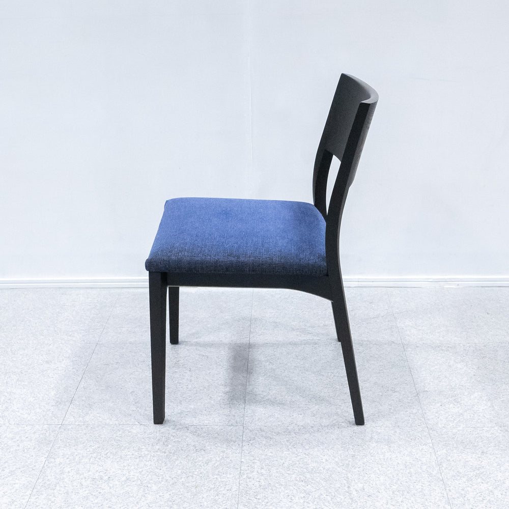 Cassina ixc. / CALM