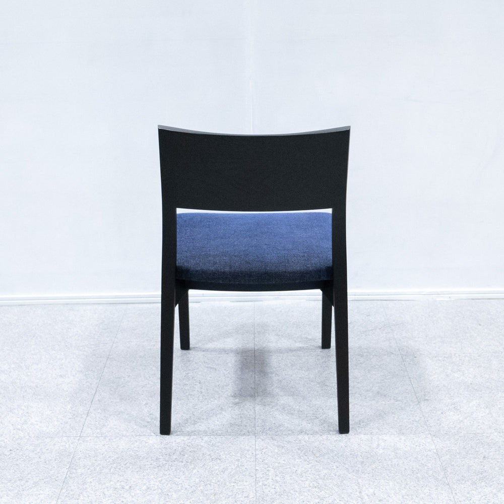 Cassina ixc. / CALM