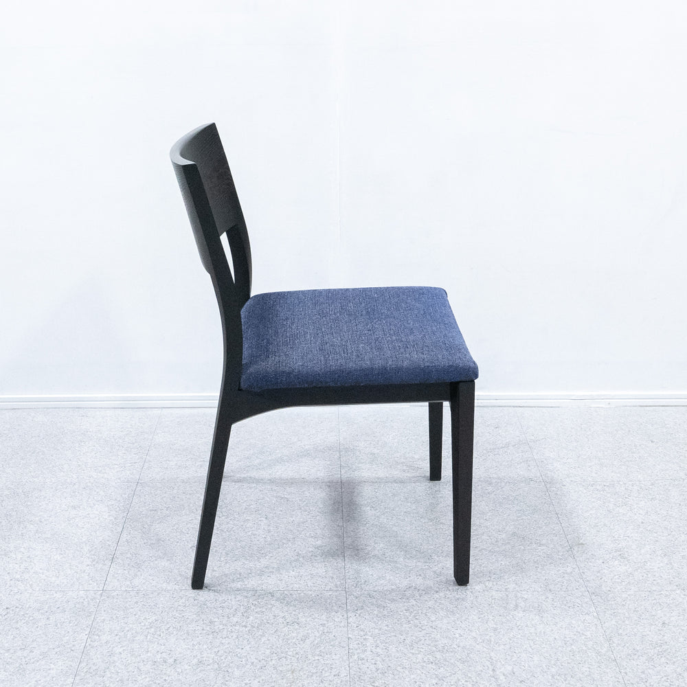 Cassina ixc. / CALM