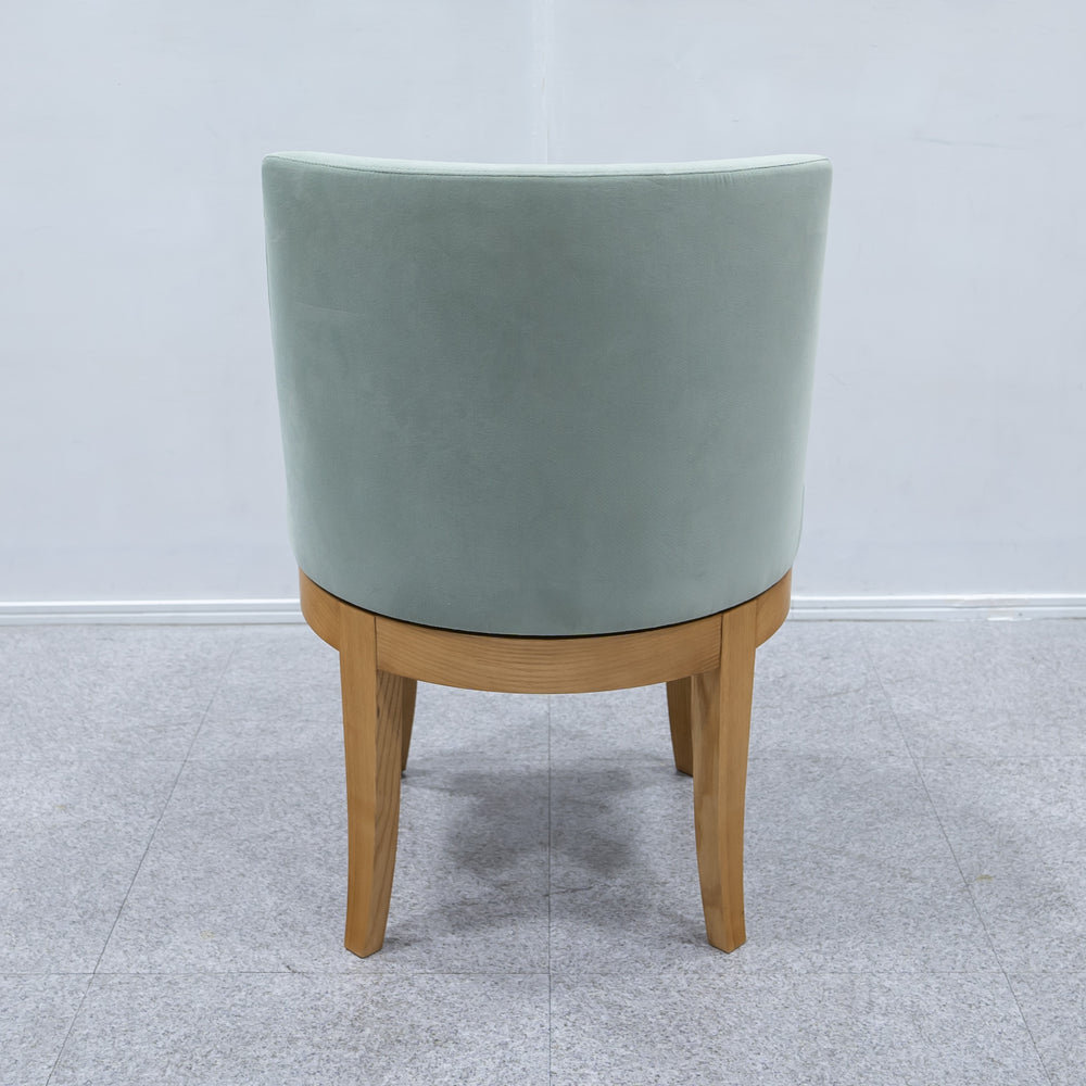 Cassina ixc. / CARDINAL