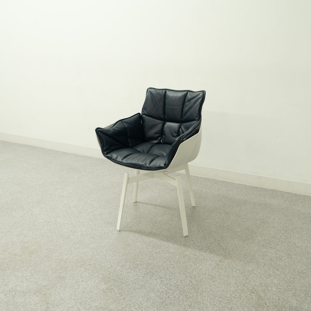 【展示品】B&B ITALIA / Husk / ビー・アンド・ビー イタリア