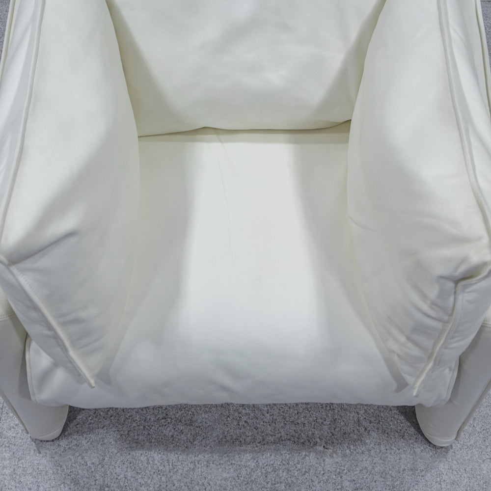 Cassina ixc. / 380 LA MISE