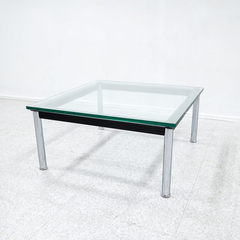 Cassina / 10 TABLE EN TUBE