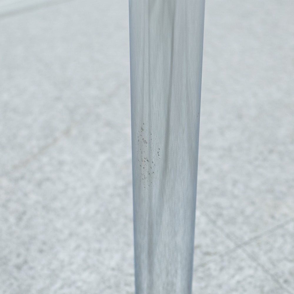 Cassina / 10 TABLE EN TUBE