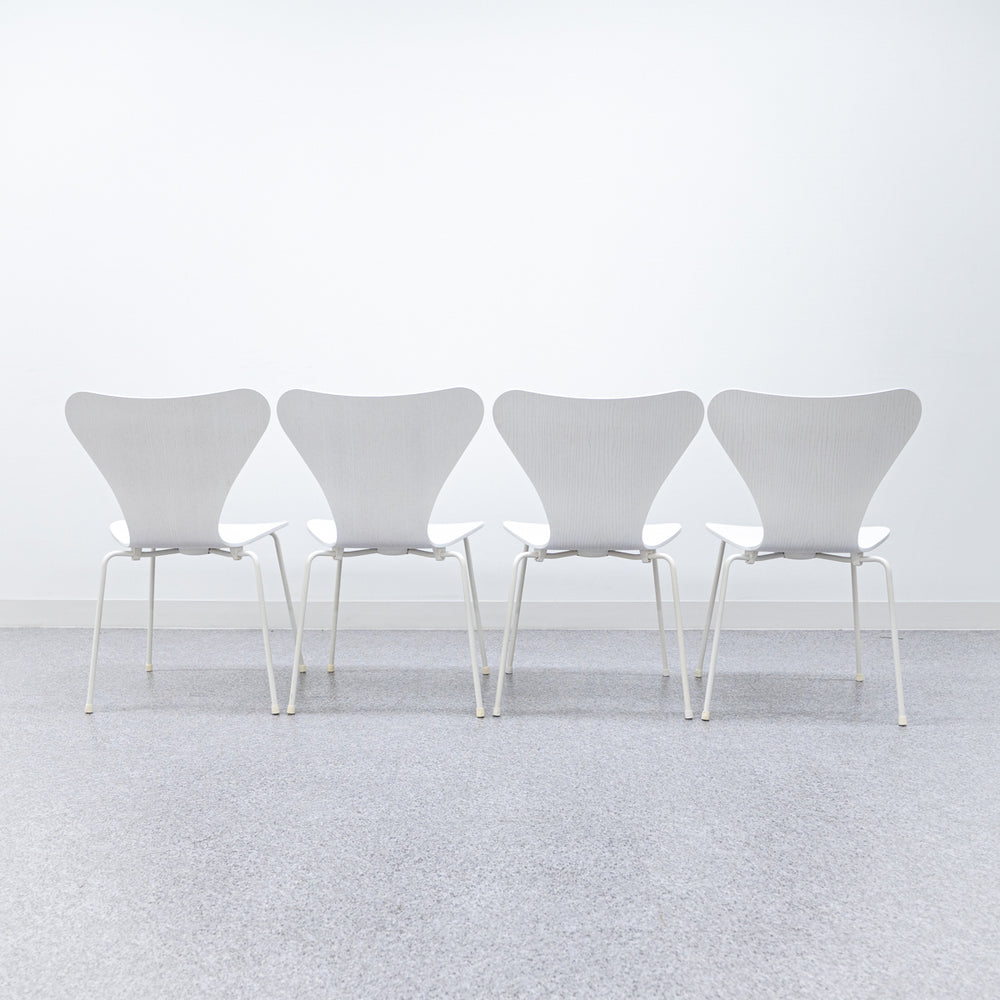 FRITZ HANSEN / SERIES 7