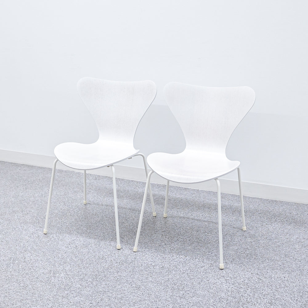 FRITZ HANSEN / SERIES 7