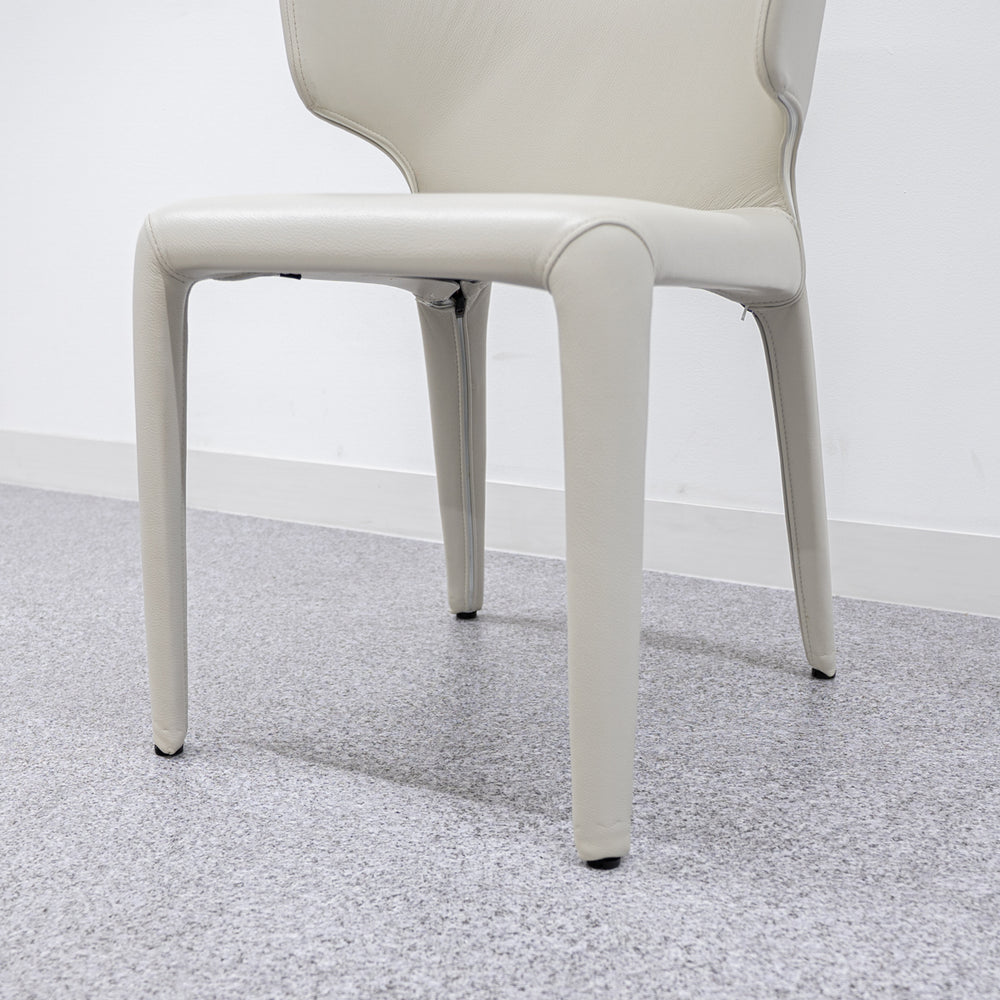 Cassina / 367 HOLA