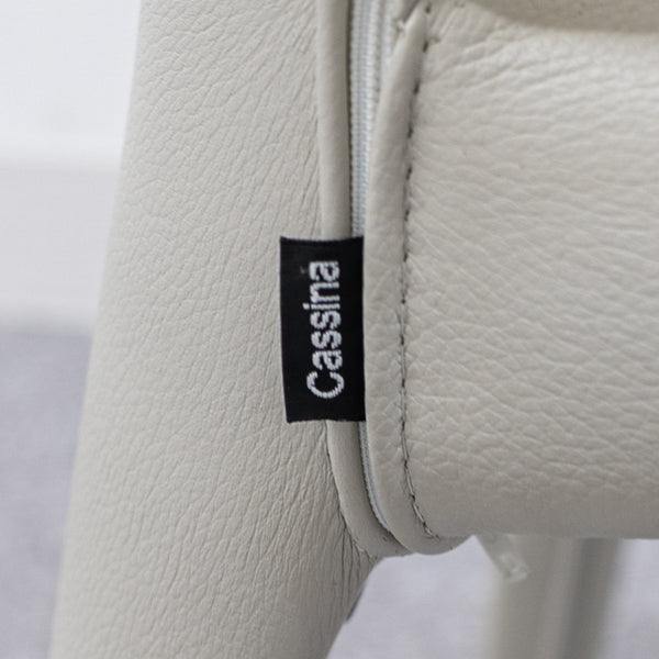 Cassina / 367 HOLA