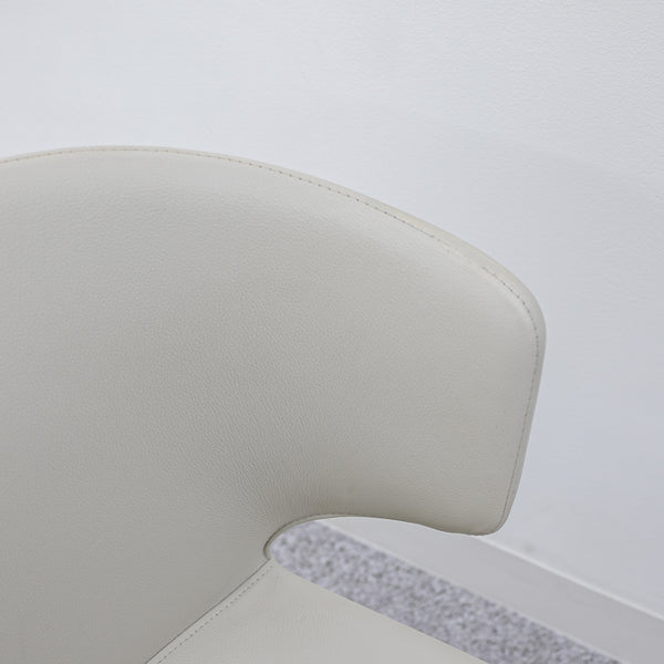 Cassina / 367 HOLA