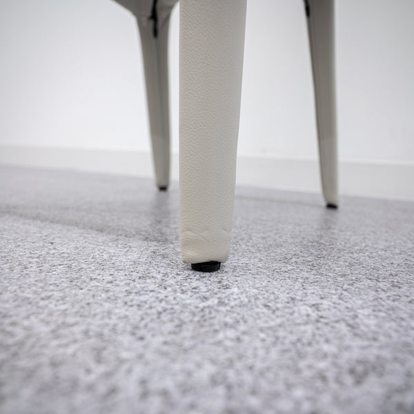 Cassina / 367 HOLA